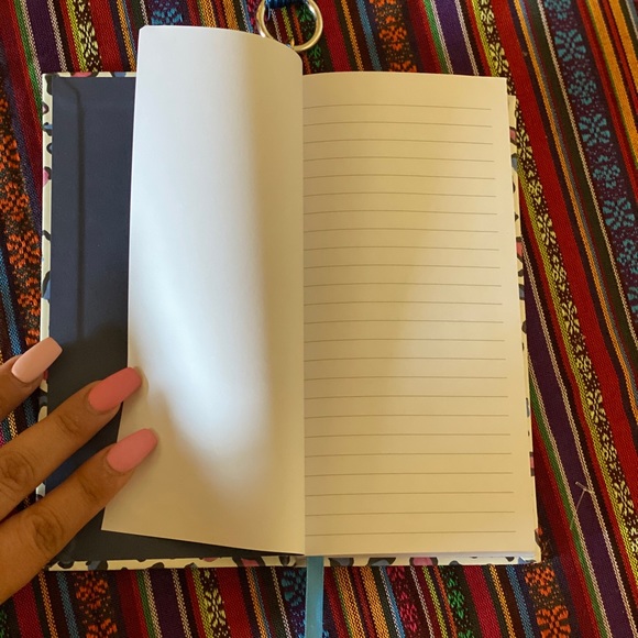 Notebook⚠️2 for 20⚠️ - Picture 2 of 4